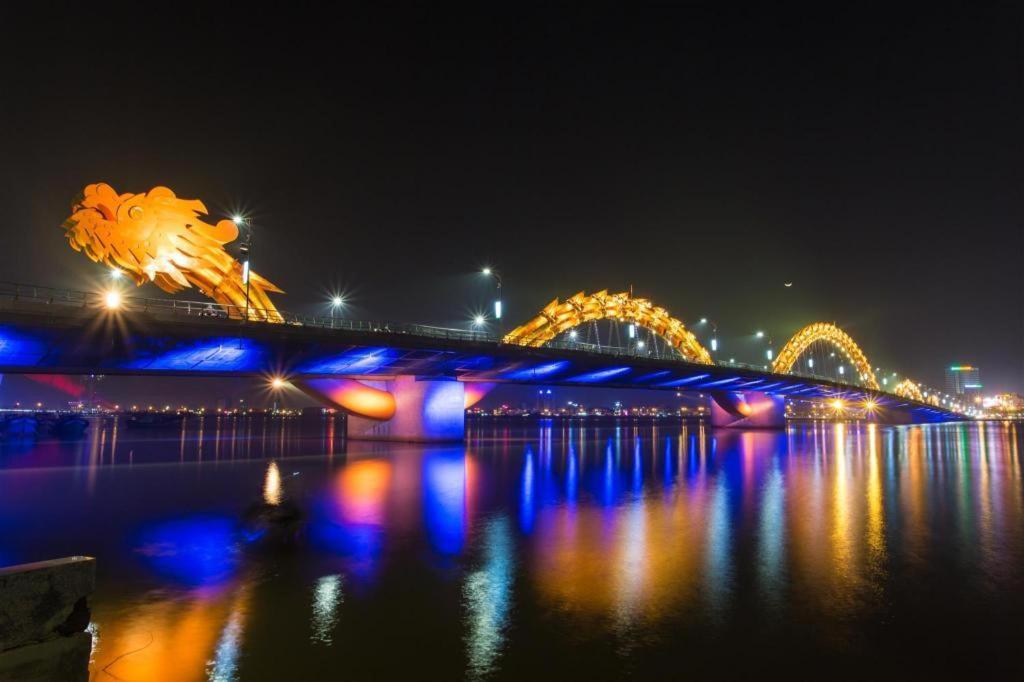 Huong Binh Hotel Da Nang Exterior photo