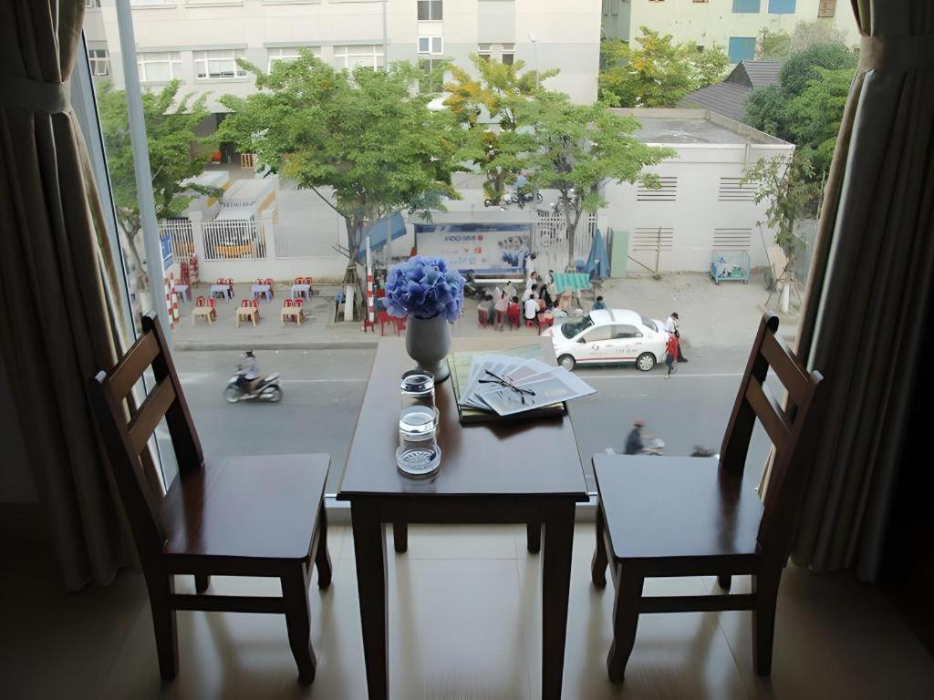 Huong Binh Hotel Da Nang Exterior photo