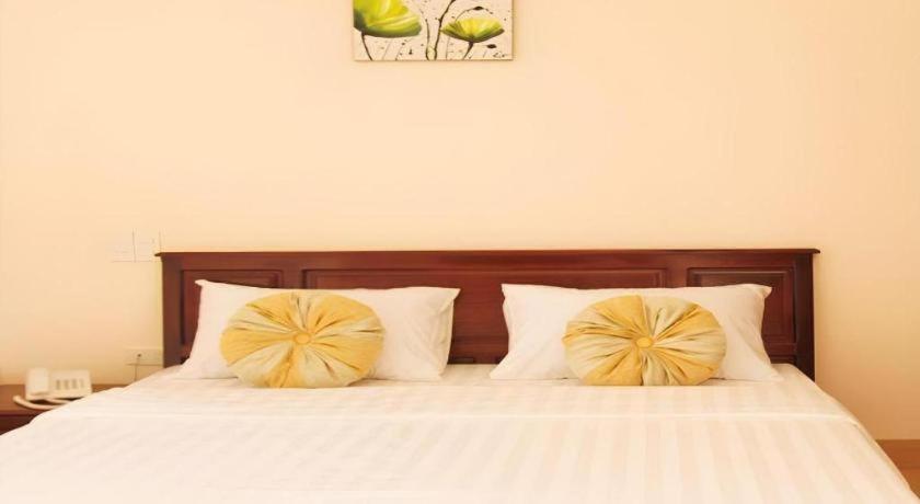 Huong Binh Hotel Da Nang Exterior photo