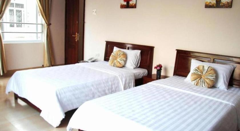 Huong Binh Hotel Da Nang Exterior photo